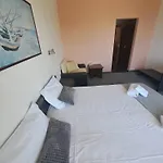 ゲストハウス Compass 3*