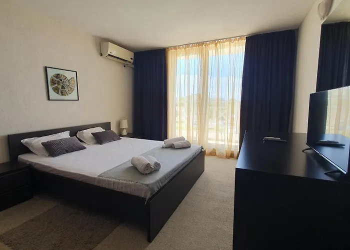 Compass Maison d'hôtes Lozenets