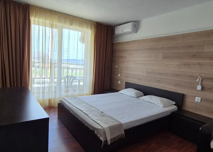 Guest house Compass Lozenets