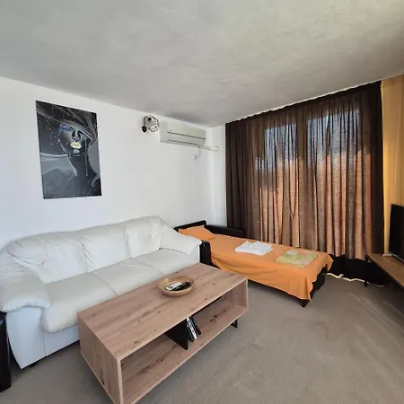 Compass 3* Lozenec