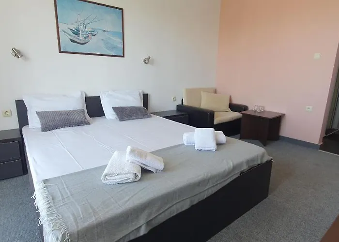 Compass ゲストハウス ロゼネッツ